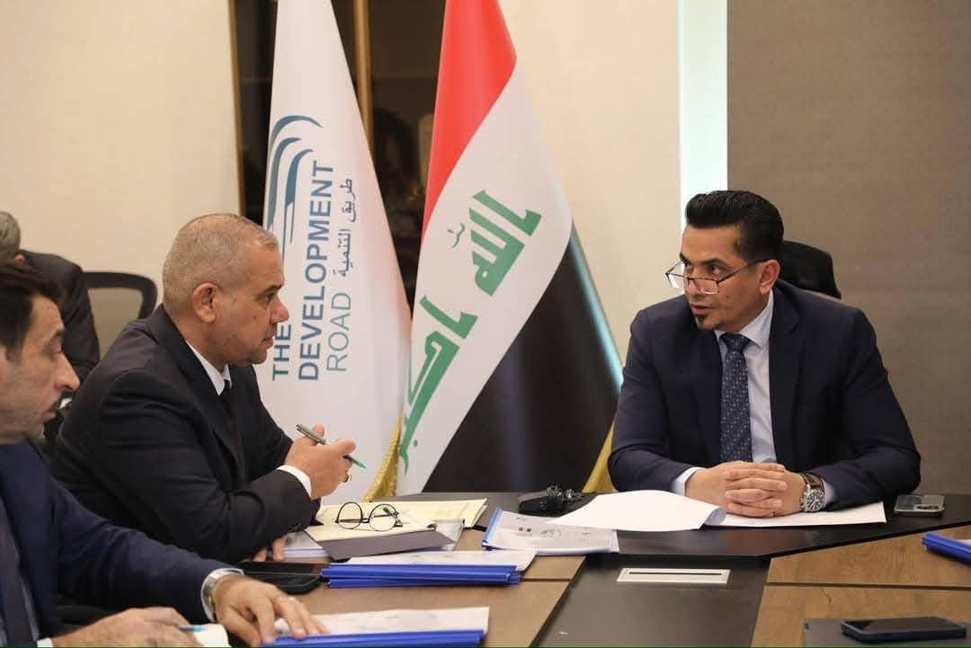 اجتماع مدير عام الموانئ ووزير النقل